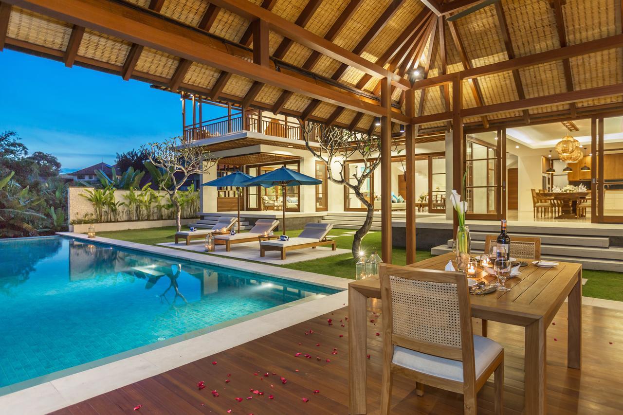 Villa Rusa Biru - Modern Villa With Private Pool And Cook In The Heart Of Berawa Canggu  Luaran gambar
