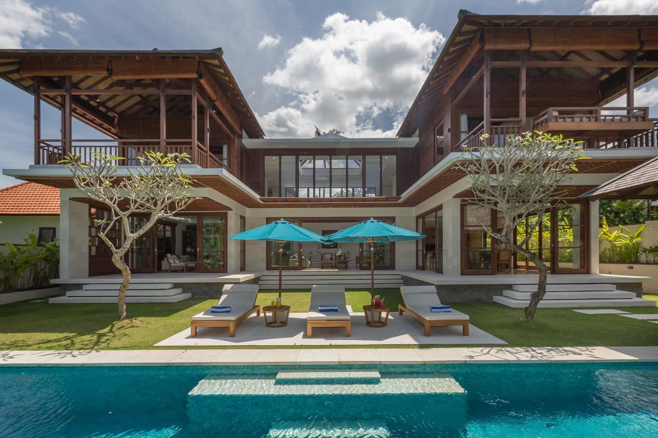 Villa Rusa Biru - Modern Villa With Private Pool And Cook In The Heart Of Berawa Canggu  Luaran gambar