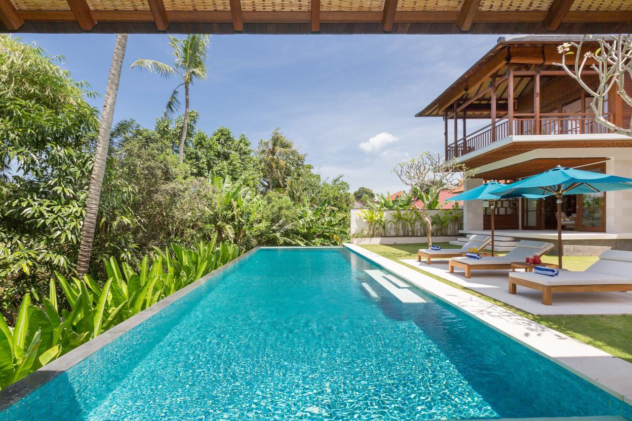 Villa Rusa Biru - Modern Villa With Private Pool And Cook In The Heart Of Berawa Canggu  Luaran gambar