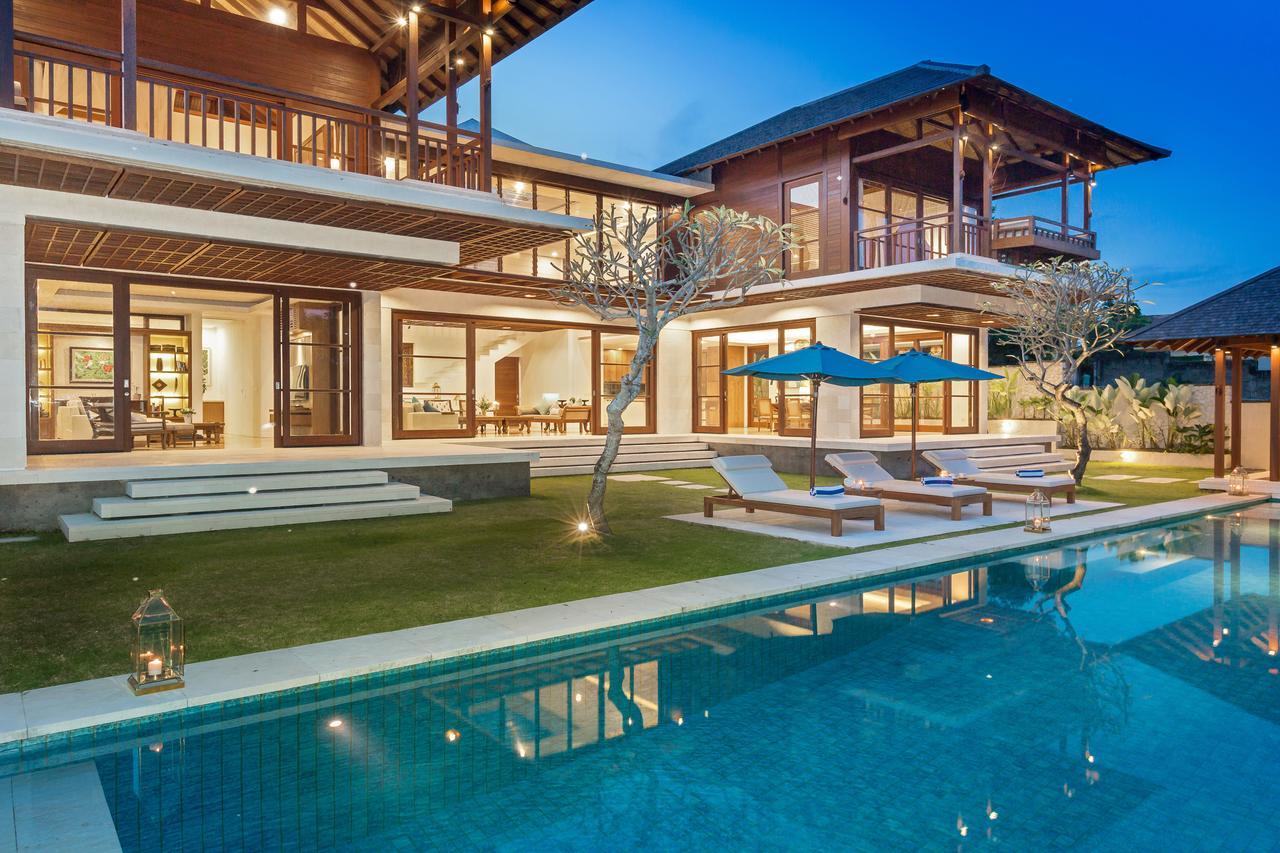 Villa Rusa Biru - Modern Villa With Private Pool And Cook In The Heart Of Berawa Canggu  Luaran gambar