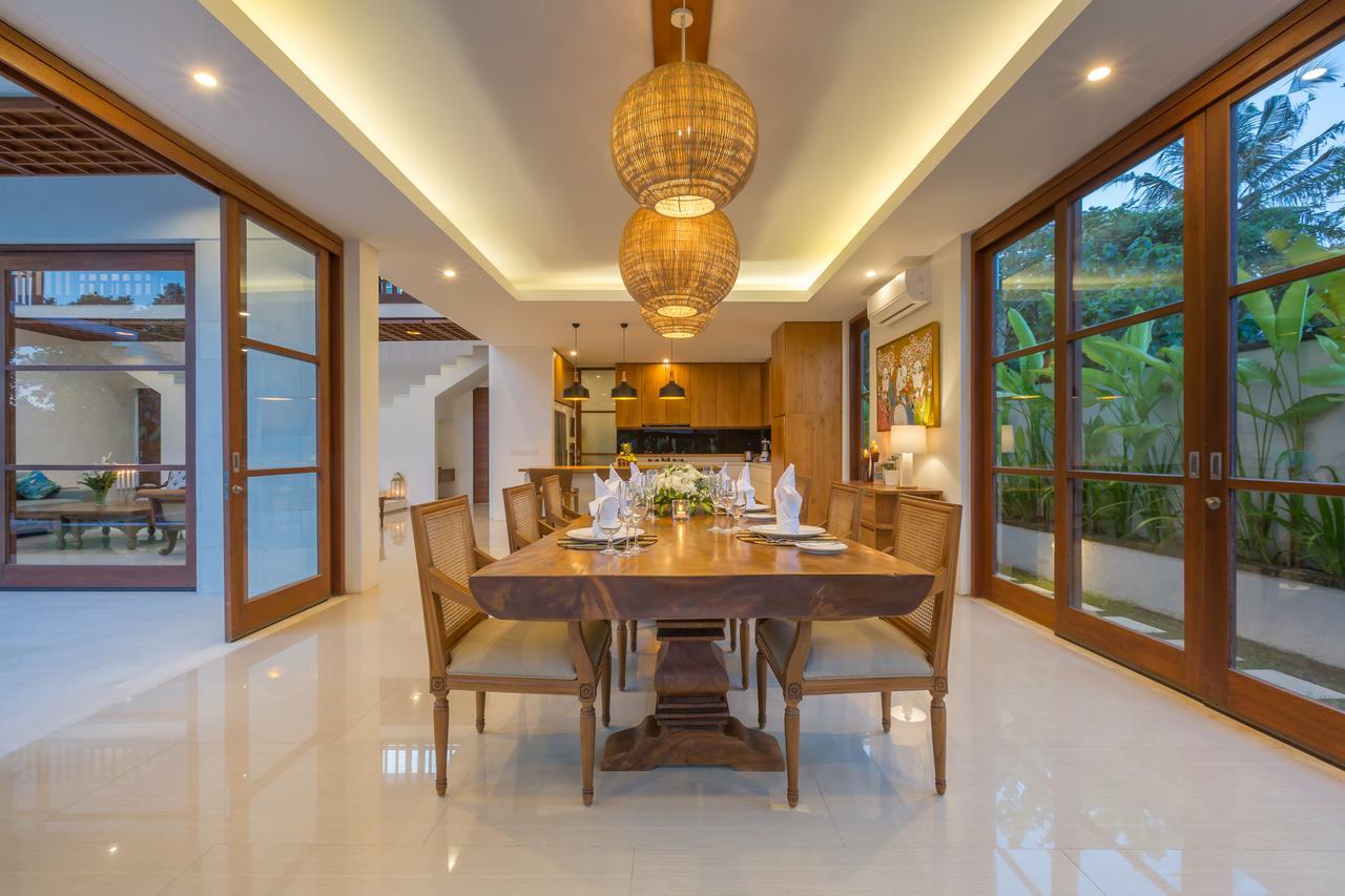 Villa Rusa Biru - Modern Villa With Private Pool And Cook In The Heart Of Berawa Canggu  Luaran gambar