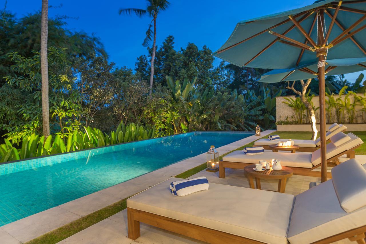 Villa Rusa Biru - Modern Villa With Private Pool And Cook In The Heart Of Berawa Canggu  Luaran gambar