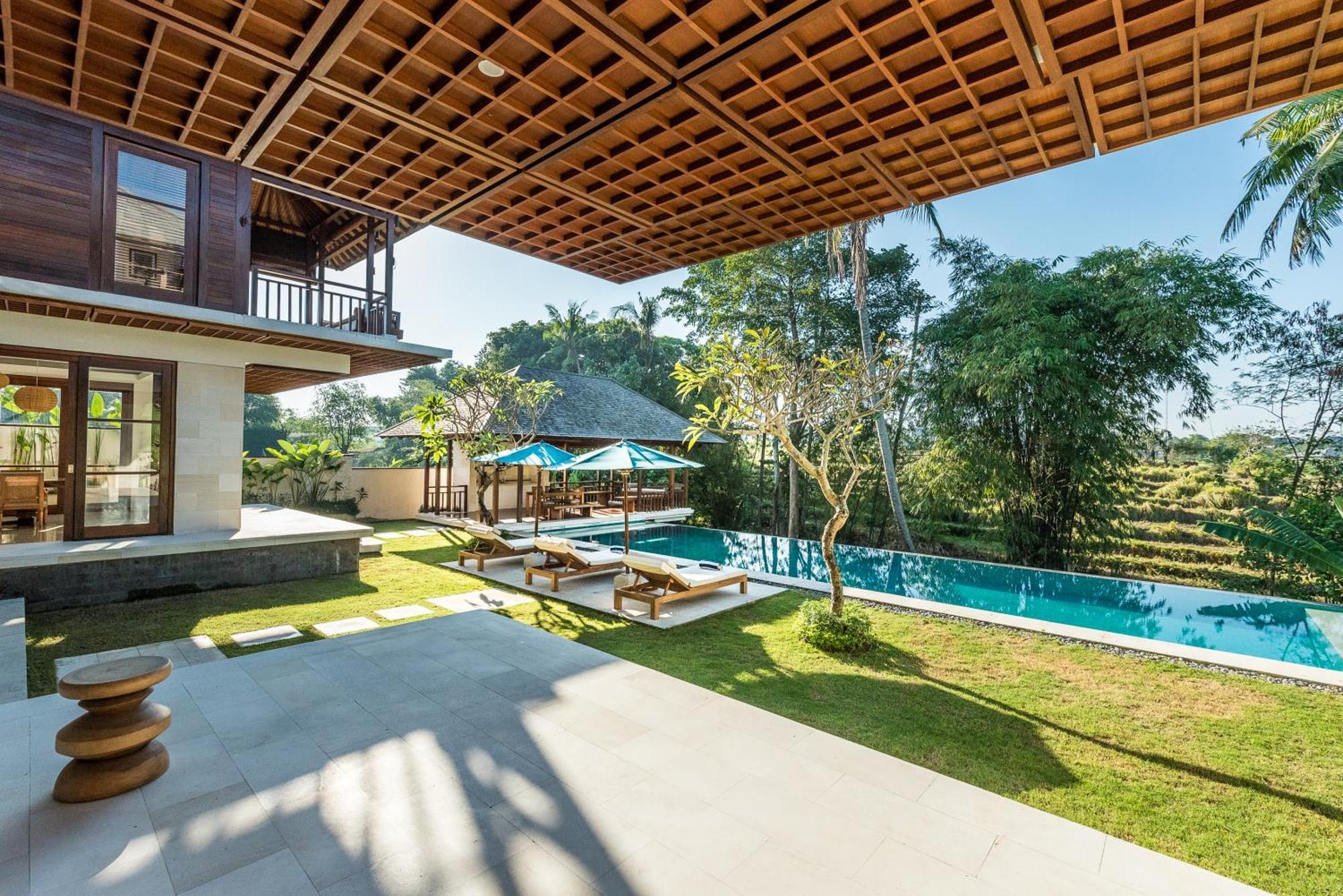 Villa Rusa Biru - Modern Villa With Private Pool And Cook In The Heart Of Berawa Canggu  Luaran gambar