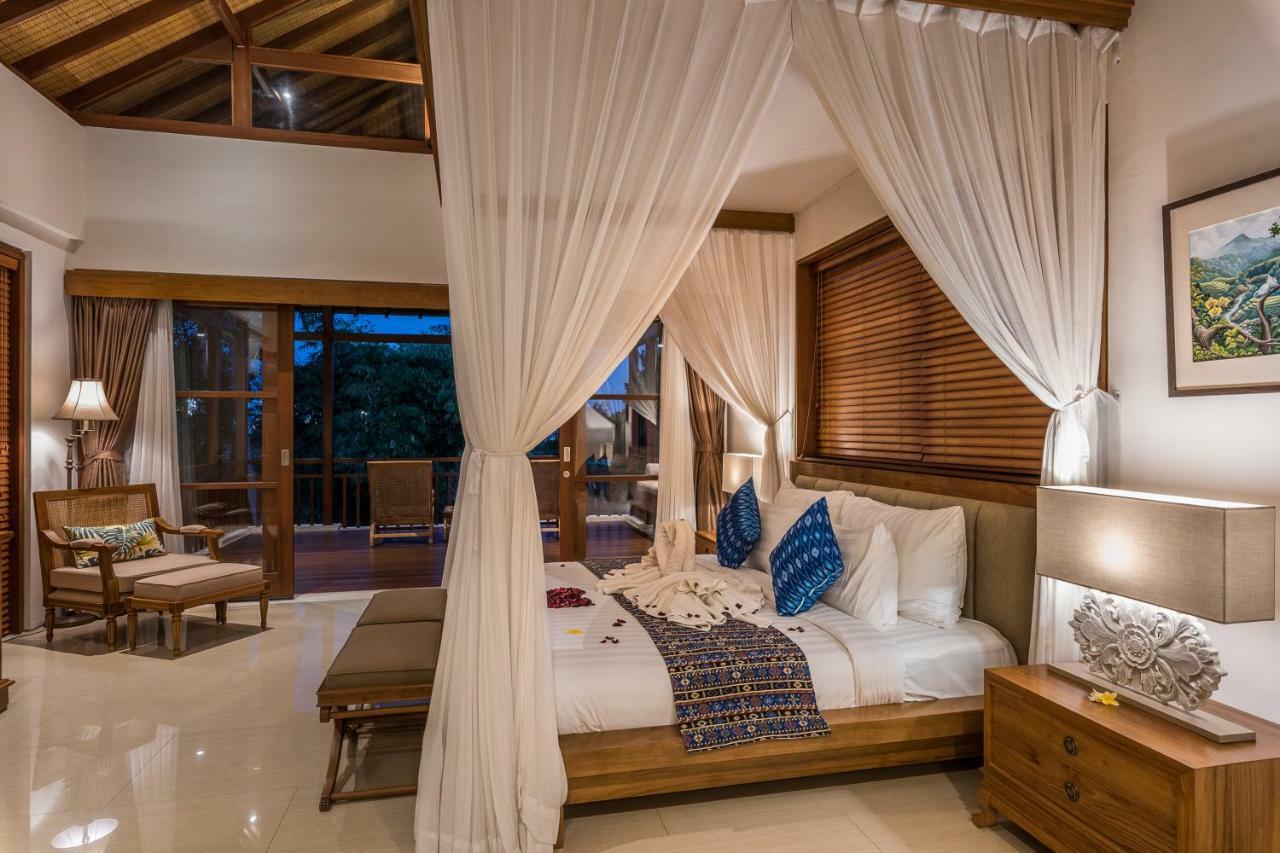 Villa Rusa Biru - Modern Villa With Private Pool And Cook In The Heart Of Berawa Canggu  Luaran gambar