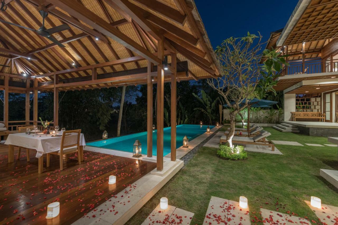Villa Rusa Biru - Modern Villa With Private Pool And Cook In The Heart Of Berawa Canggu  Luaran gambar